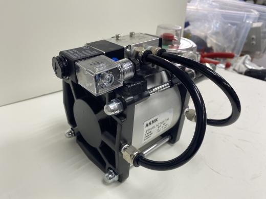 Пневмоцилиндр дозатора задвижки цемента